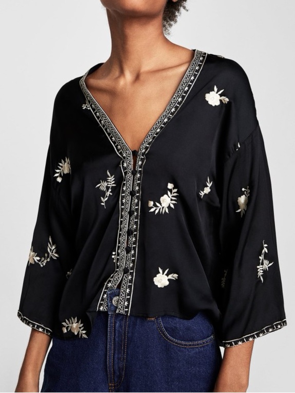 Zara Black & White Floral Embroidered Kimono Style V-Neck Blouse